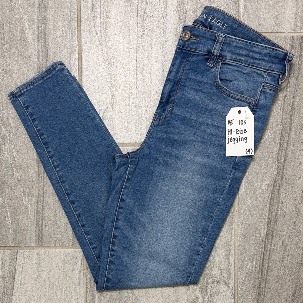 American Eagle Outfitters Women's Hi-Rise Jegging | 10 Short